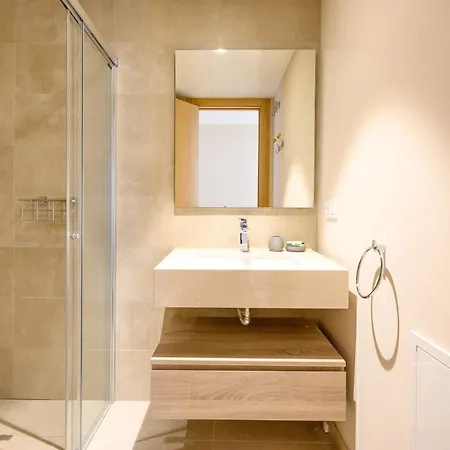 Dobo Marbella Bermeja