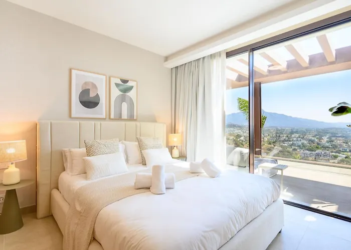 Dobo Marbella Bermeja 埃斯特波纳